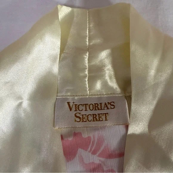 Vintage Victoria’s Secret Gold Label Satin Robe Tie Sleep Shirt One Size Floral - Picture 2 of 8
